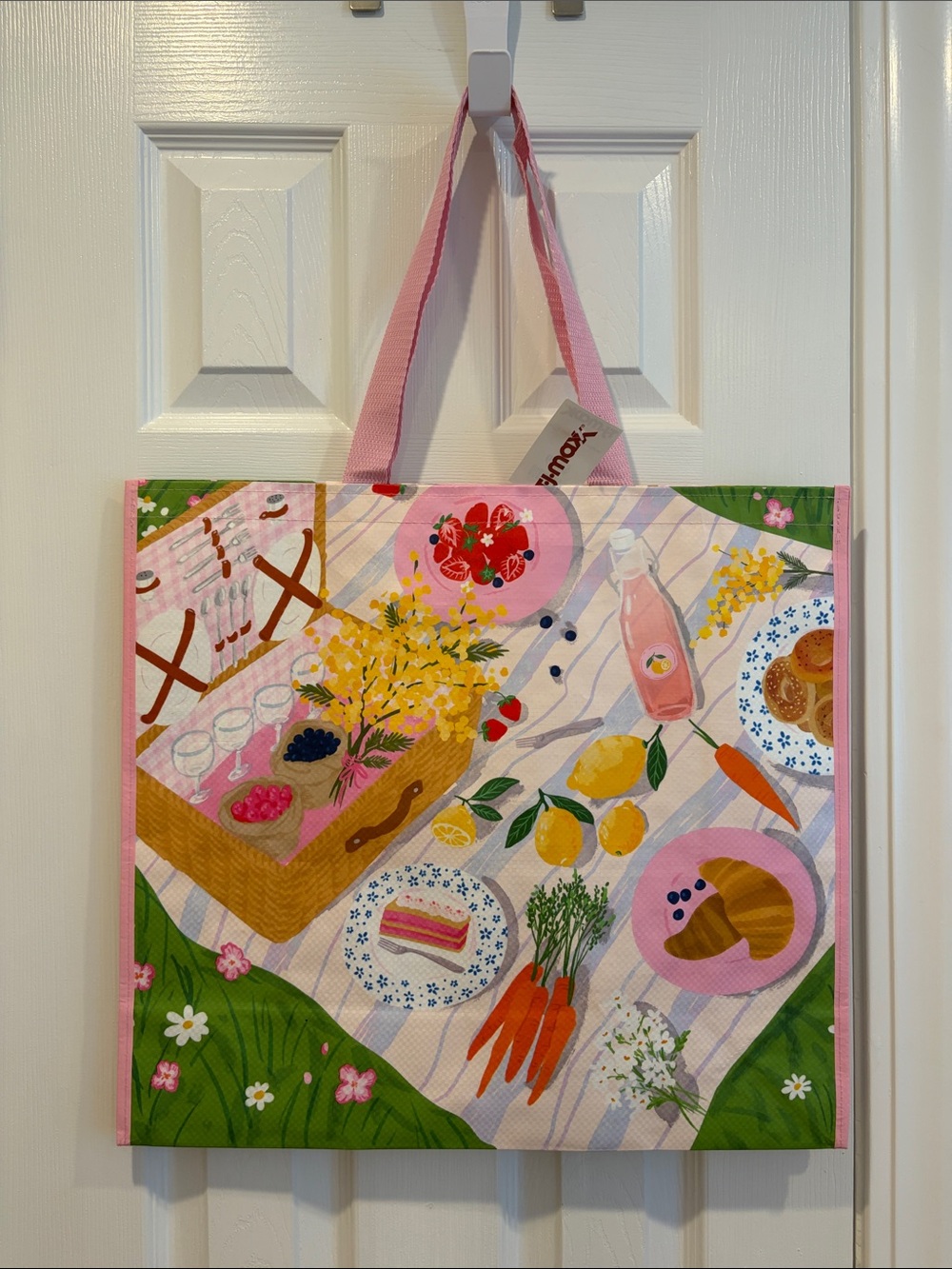 TJ Maxx Reusable Bag in Picnic Design 🧺🍓🍋🍰🥯💞